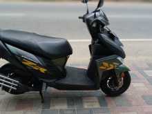 Yamaha ZR 2017 Motorbike