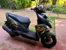Yamaha ZR 2017 Motorbike