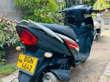 Yamaha ZR 2018 Motorbike
