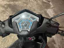 https://riyasewana.com/uploads/yamaha-zr-1714512713432.jpg