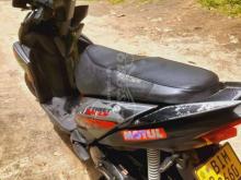 https://riyasewana.com/uploads/yamaha-zr-19121022488366.jpg