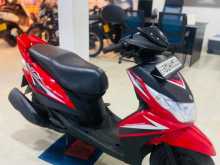 Yamaha Z 2015 Motorbike