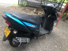 https://riyasewana.com/uploads/yamaha-zr-2221322313653.jpg