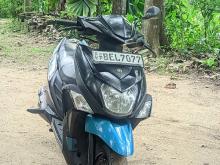 Yamaha ZR 2016 Motorbike