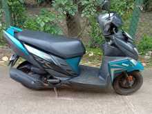 Yamaha ZR 2017 Motorbike