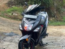Yamaha ZR 2019 Motorbike