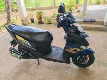Yamaha ZR 2020 Motorbike