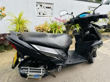 https://riyasewana.com/uploads/yamaha-zr-271427226425.jpg