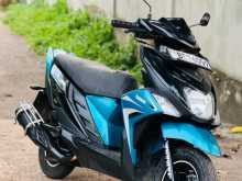 Yamaha ZR 2017 Motorbike