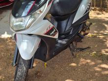 Yamaha ZR 2015 Motorbike