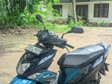 Yamaha Zr 2015 Motorbike