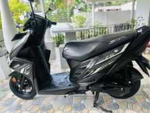 https://riyasewana.com/uploads/yamaha-zr-421431122493.jpg