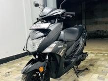 Yamaha ZR 2018 Motorbike