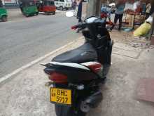 https://riyasewana.com/uploads/yamaha-zr-ray-151807044923.jpg