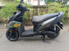 Yamaha Ray ZR 2018 Motorbike