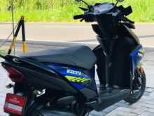 https://riyasewana.com/uploads/yamaha-zr-street-31006211483.jpg