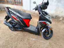 https://riyasewana.com/uploads/yamaha-zr-street-510395813132.jpg