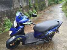 Yamaha Zr Yamaha 2018 Motorbike