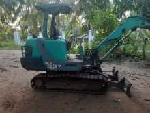 Yanmar B37 2005 Heavy-Duty