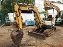 Yanmar B37 Excavator 2001 Heavy-Duty