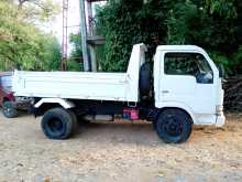 https://riyasewana.com/uploads/yuejin-tipper-2008-620372012742.jpg