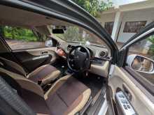 https://riyasewana.com/uploads/zotye-z100-2575935565.jpg