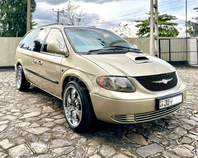 Chrysler Grand Voyager Used 2004 Diesel Rs. 3475000 Sri Lanka