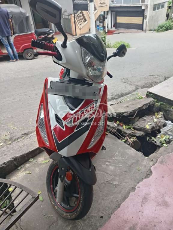 ロード 在庫車情報 H4年式 ランドクルーザー ZX 走行273000- 🌟 リフト