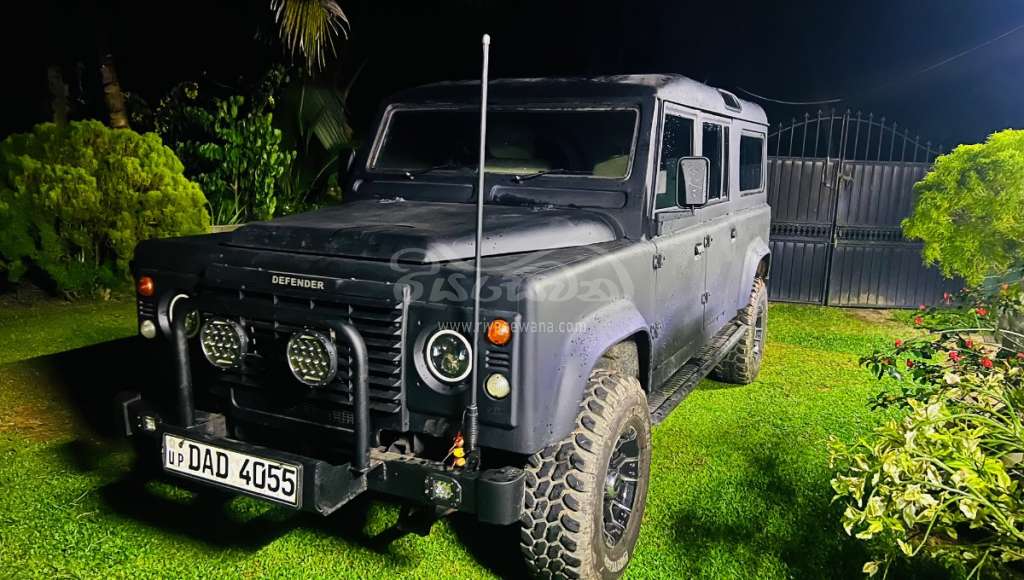 Land-rover Defender Used 2016 Diesel Rs. 4875000 Sri Lanka