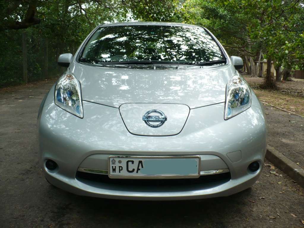 nissan-leaf-used-2016-electric-rs-5990000-sri-lanka