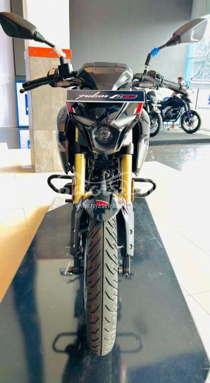 Other PULSAR N160 PREMIUM Bicycle Sri Lanka Other PULSAR N160 PREMIUM Bicycle Sri Lanka