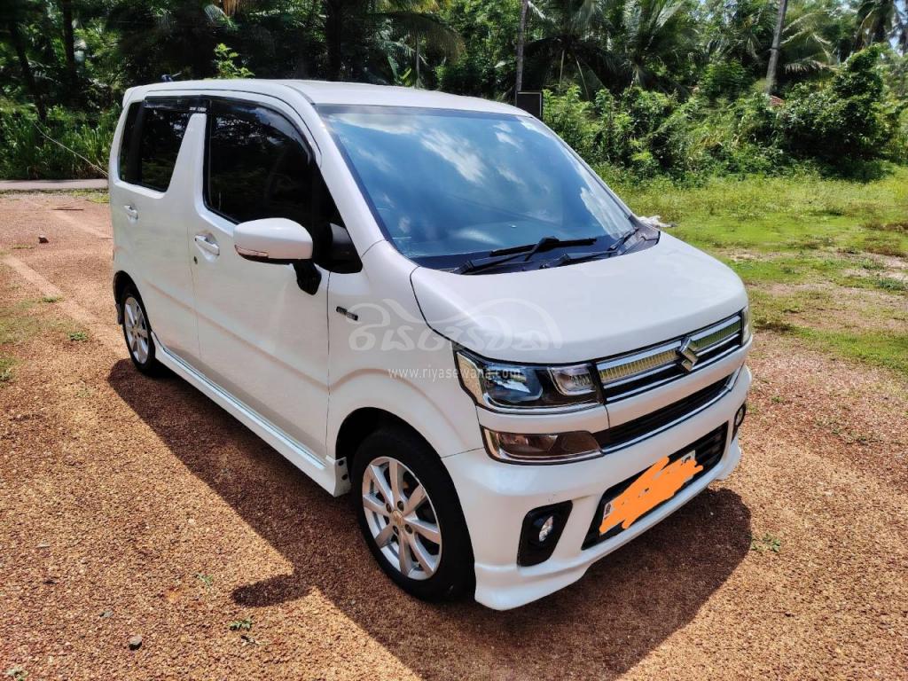Wogen R Suzuki Wagon R FZ Premium Used 2018 Hybrid Rs. 6390000 Sri Lanka