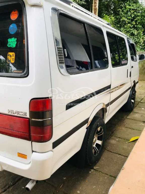 Toyota Dolphin Used 1992 Diesel Negotiable Sri Lanka