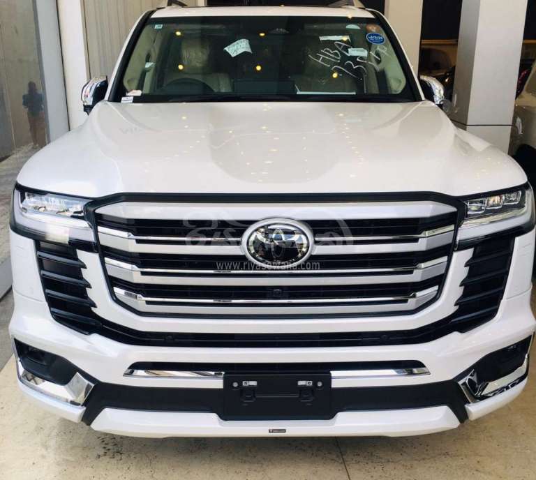 Toyota LAND CRUISER LC 300 ZX V6 New 2024 Petrol Rs