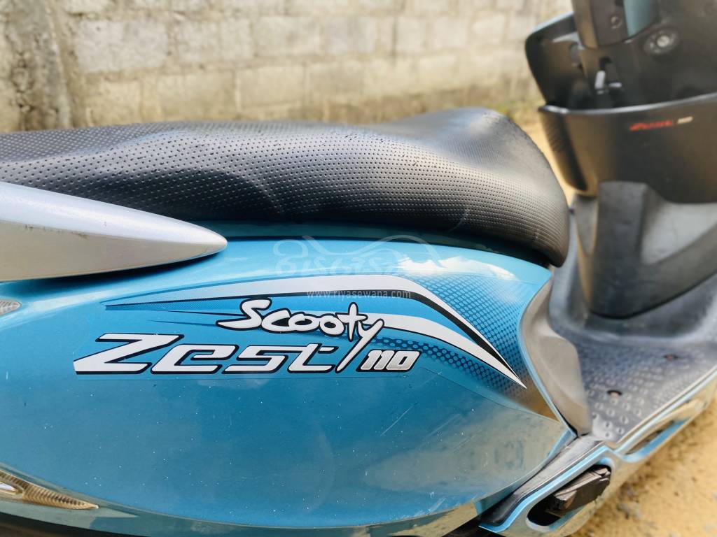 scooty zest 110 battery