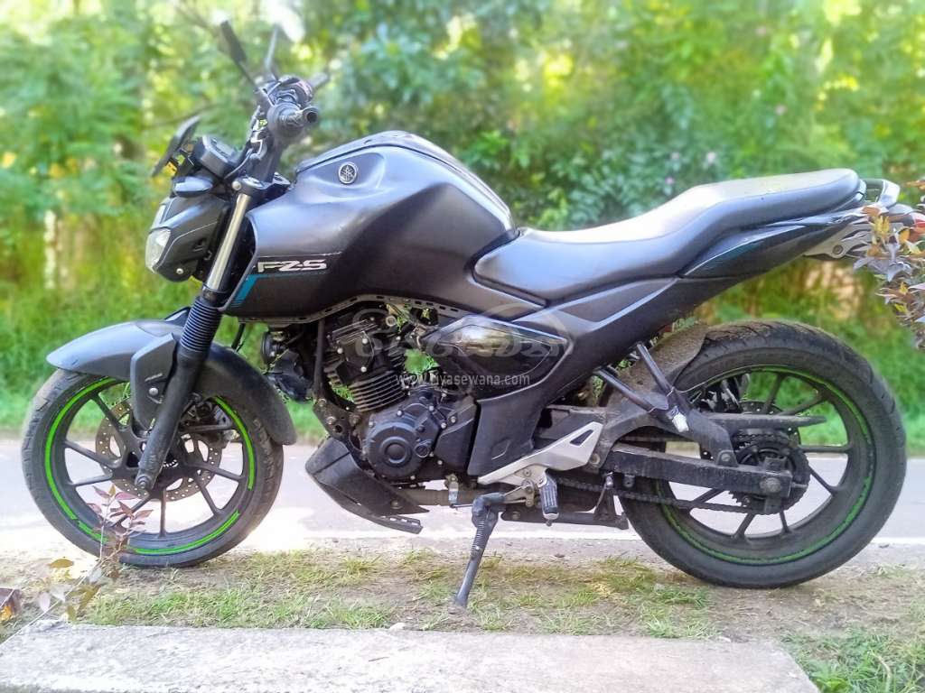 yamaha fzs version 3 mileage